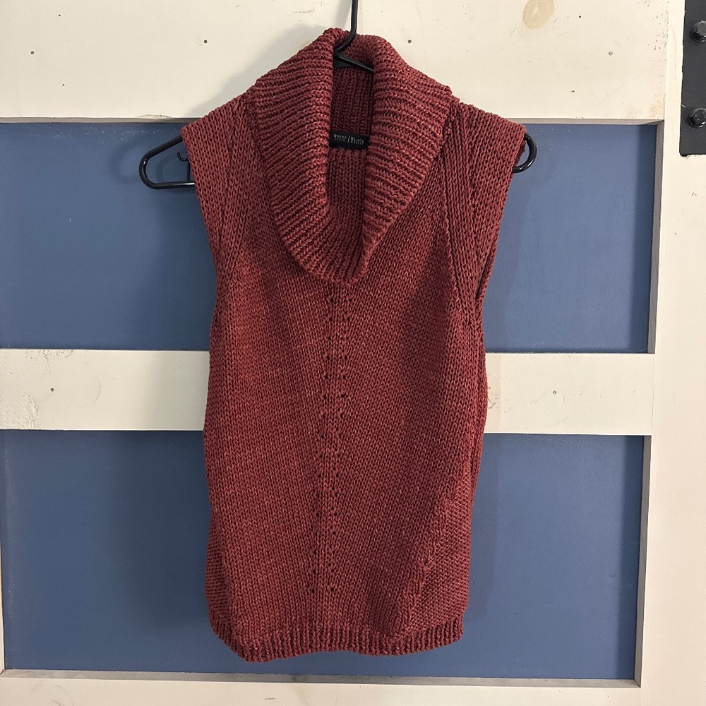Sleeveless sweater